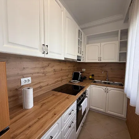 2br In Tiranas Trendiest Neighborhood Apartment *