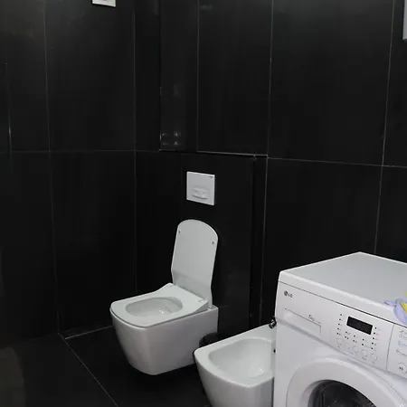 2br In Tiranas Trendiest Neighborhood Appartement *
