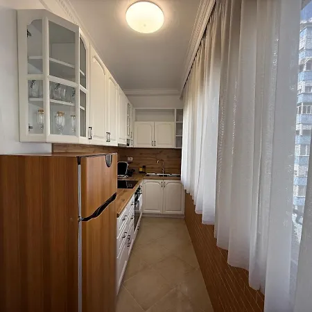 公寓 2br In Tiranas Trendiest Neighborhood 地拉那